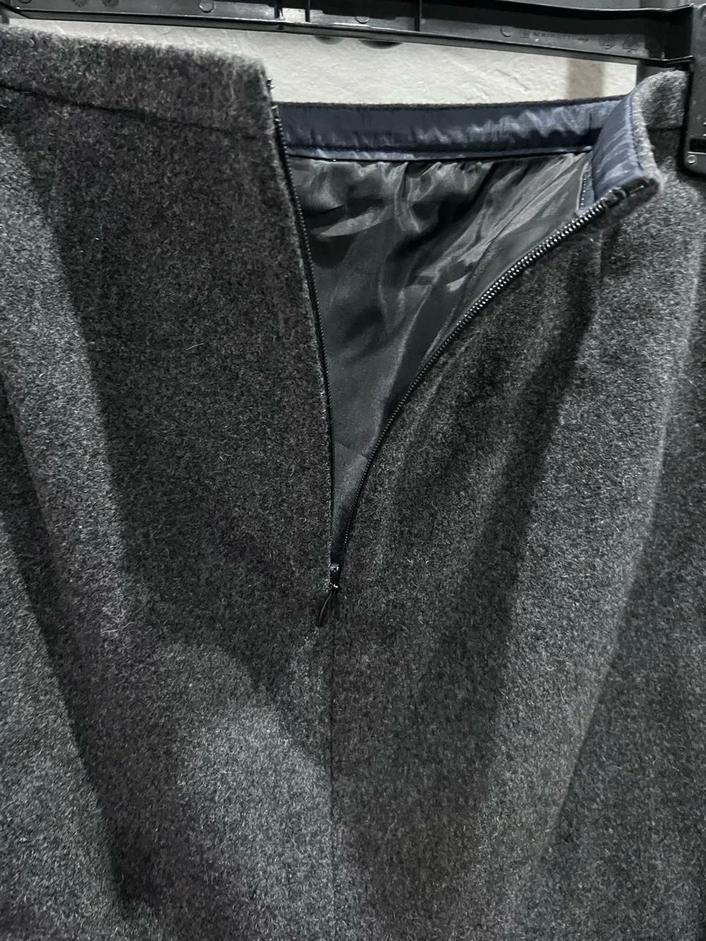 J.Crew Wool Pencil Skirt Charcoal Grey Size 0 - Picture 5 of 15